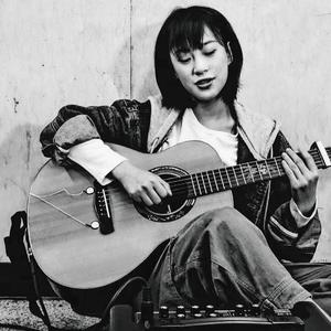 小女生吃小头头视频
